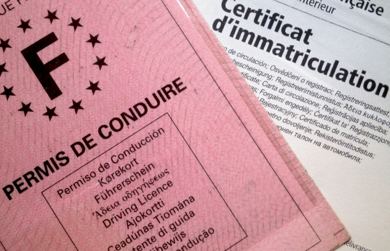 Combien coute un écrasement de carte grise